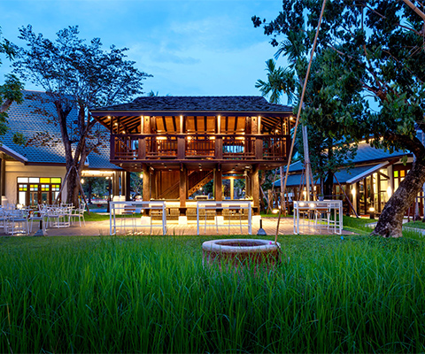 Pool Bar